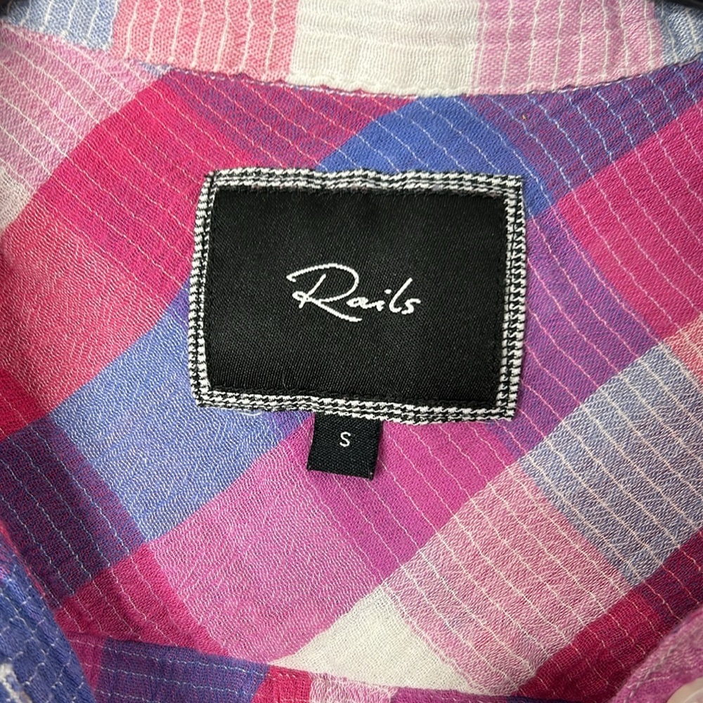 Rails Hannah Plaid Navy/Raspberry Sleeveless Butt… - image 3